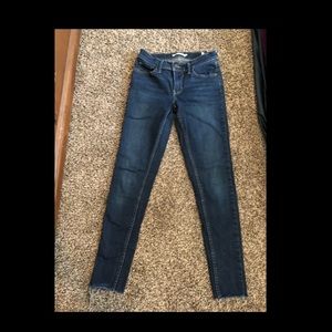 710 Super Skinny Frayed Levi’s